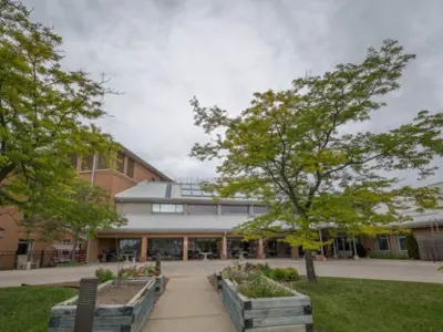 Lambton-Meadowview-Villa-Front-Entrance.jpg