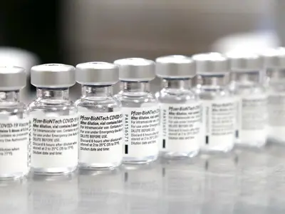 pfizer-vaccine-viles.jpg