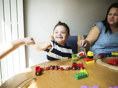 image-from-rawpixel-id-527263-jpegchild-with-trainset.jpg